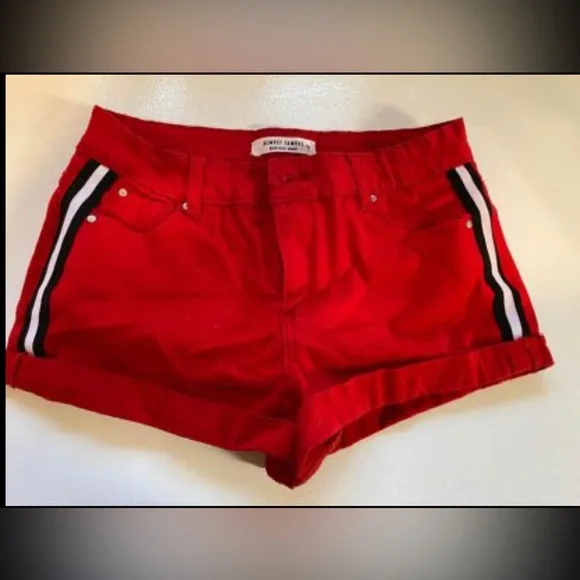 Booty shorts - Picture 1 of 2